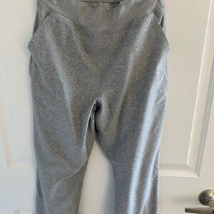 Old Navy Women’s Gray joggers